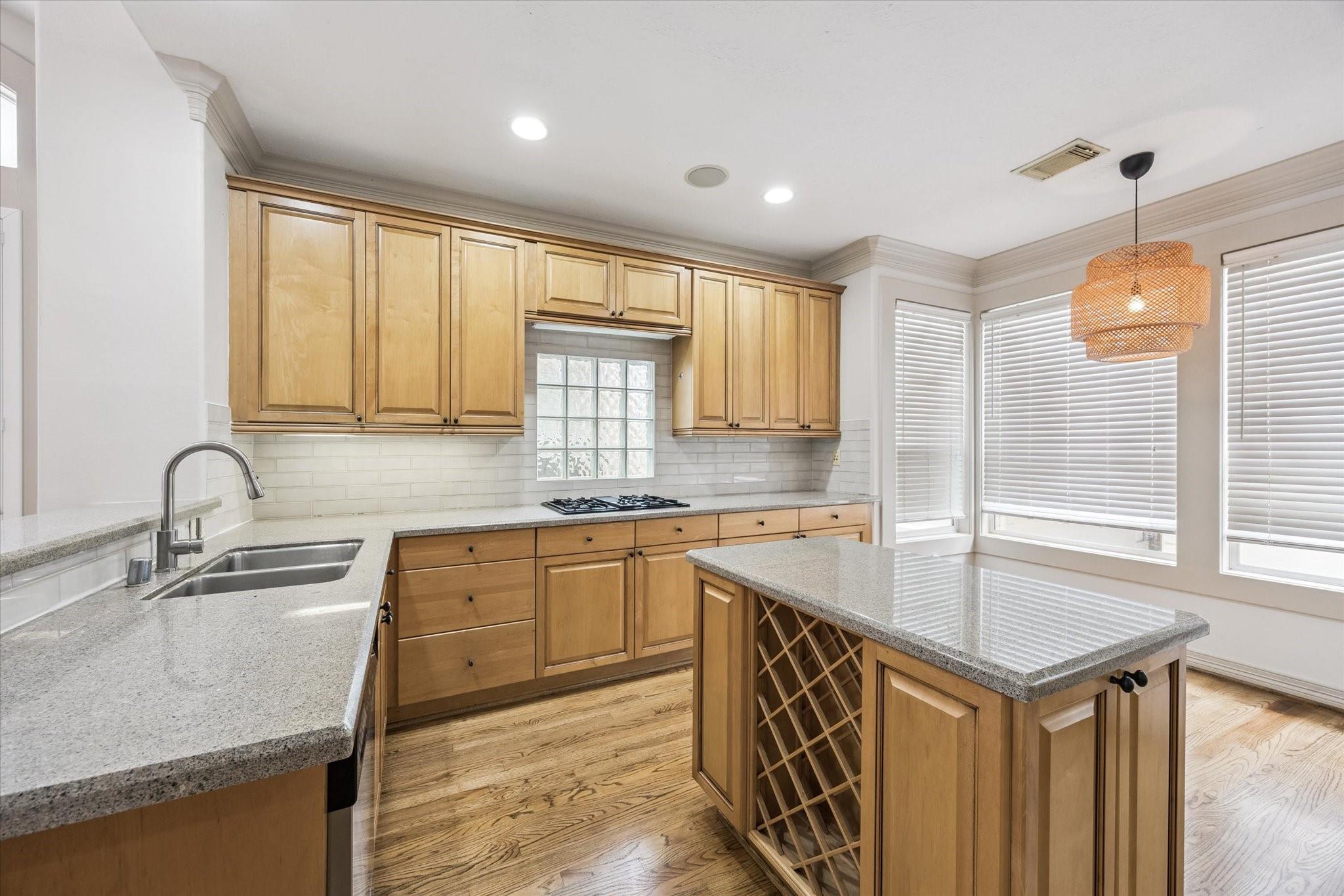 1515 Hyde Park Boulevard # 14