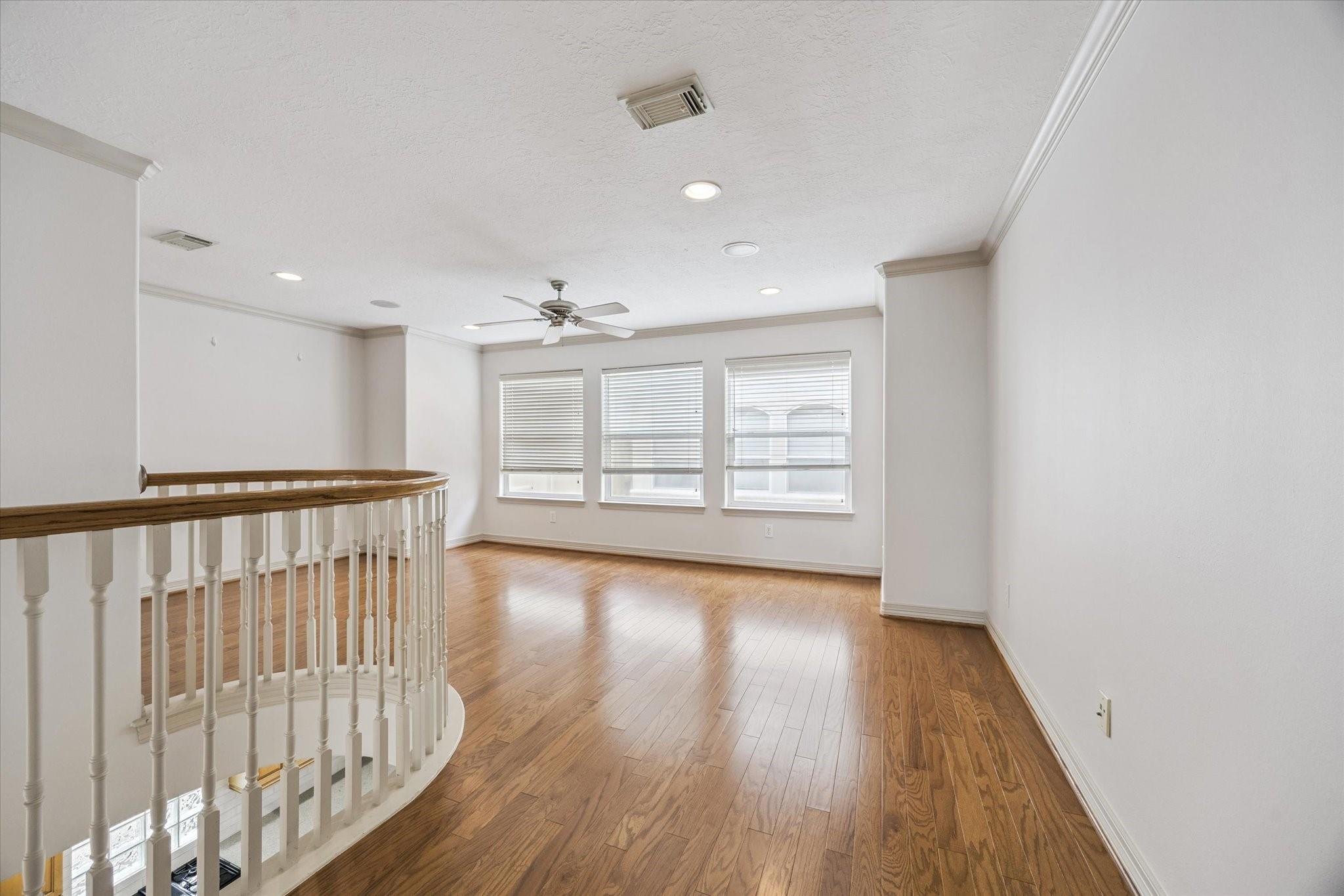 1515 Hyde Park Boulevard # 14