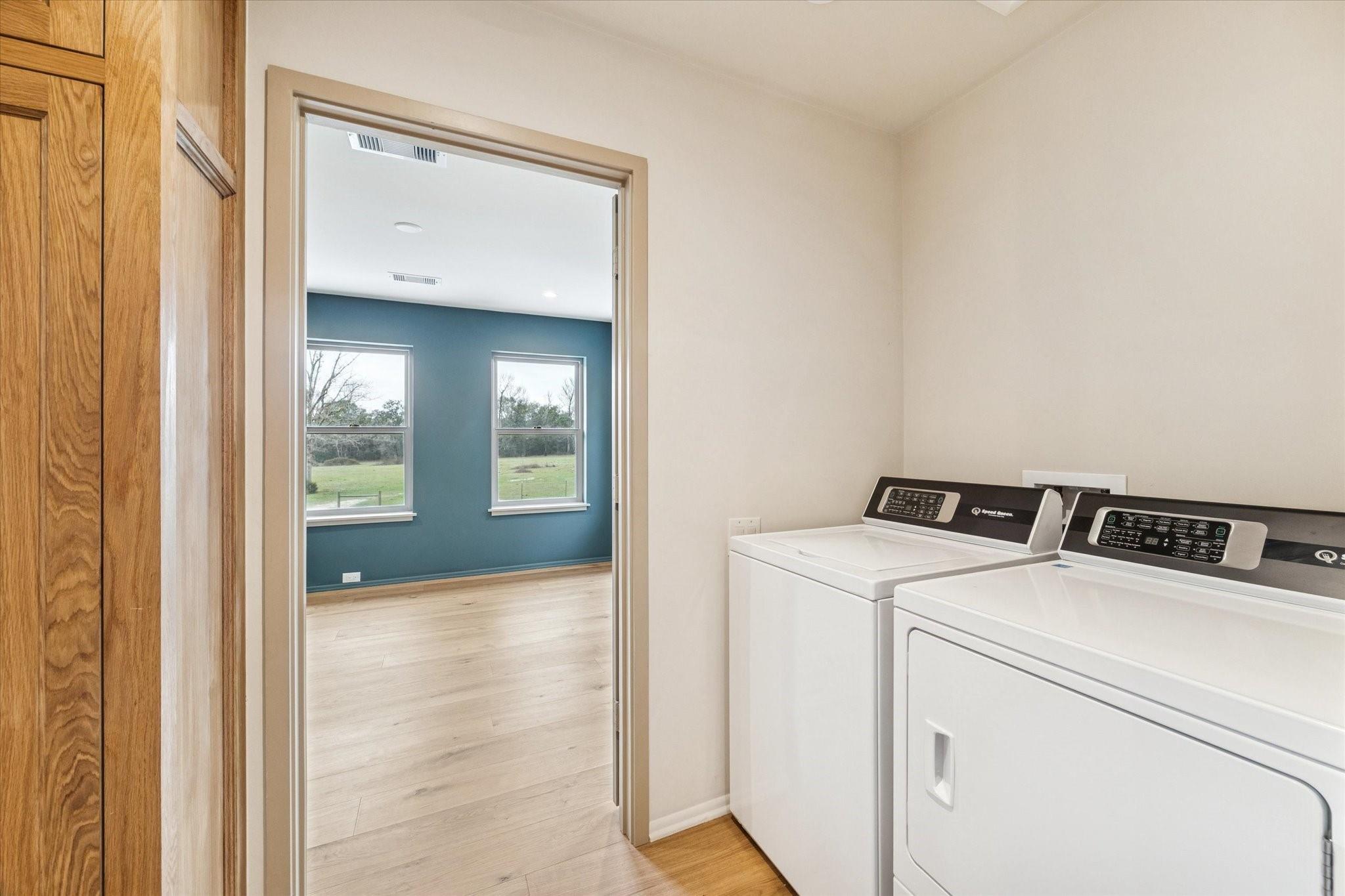 1799 Lilley Yeager Loop S