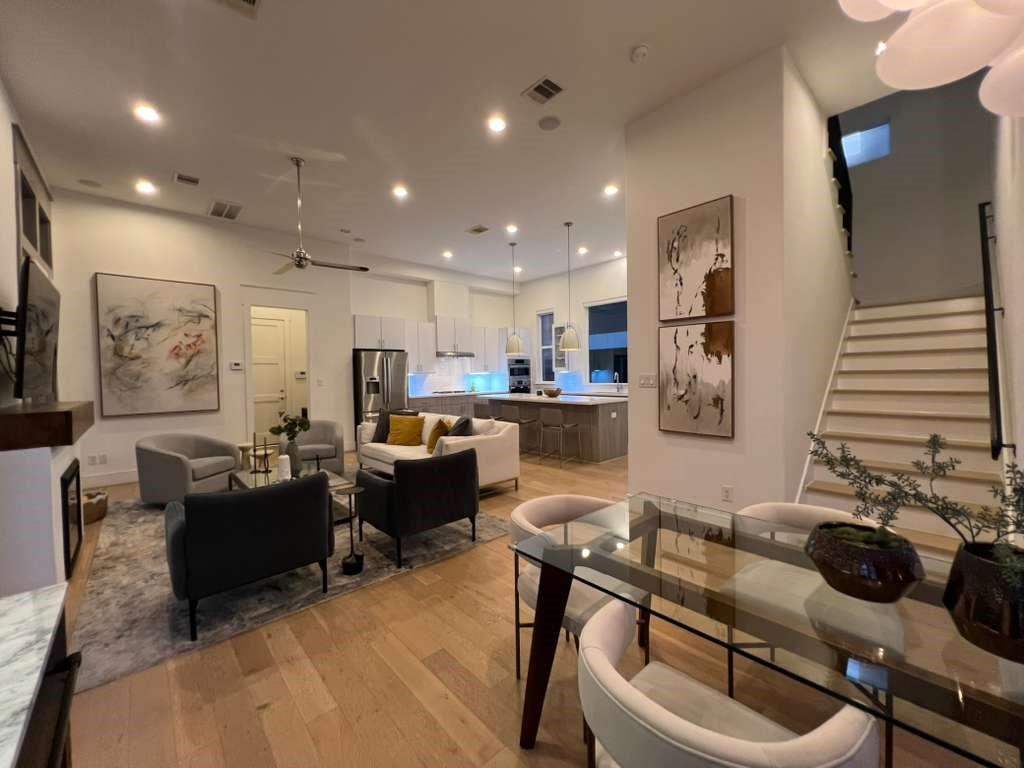 9811 Mocking Bird Hill Lane