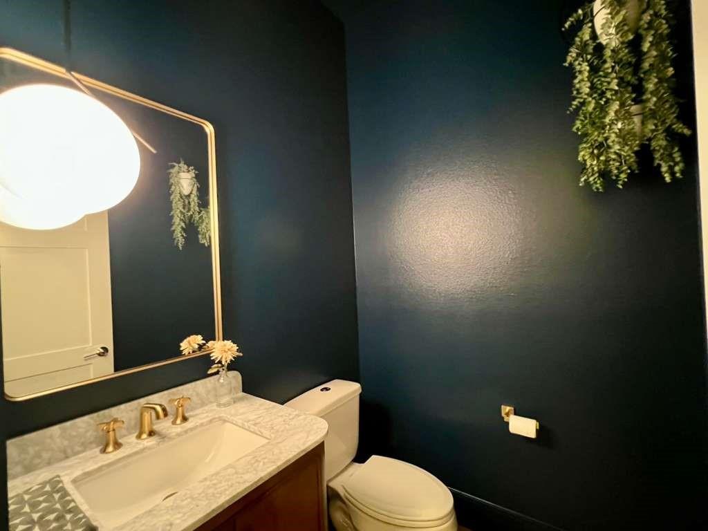 9811 Mocking Bird Hill Lane