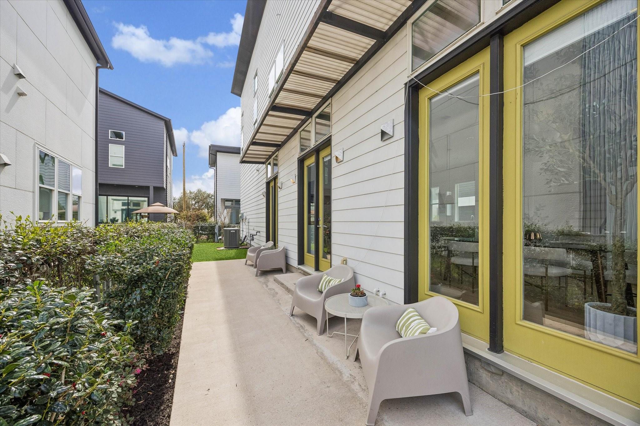 9811 Mocking Bird Hill Lane