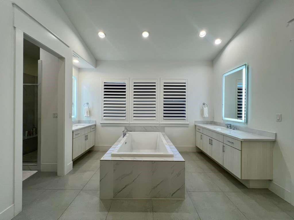 9811 Mocking Bird Hill Lane