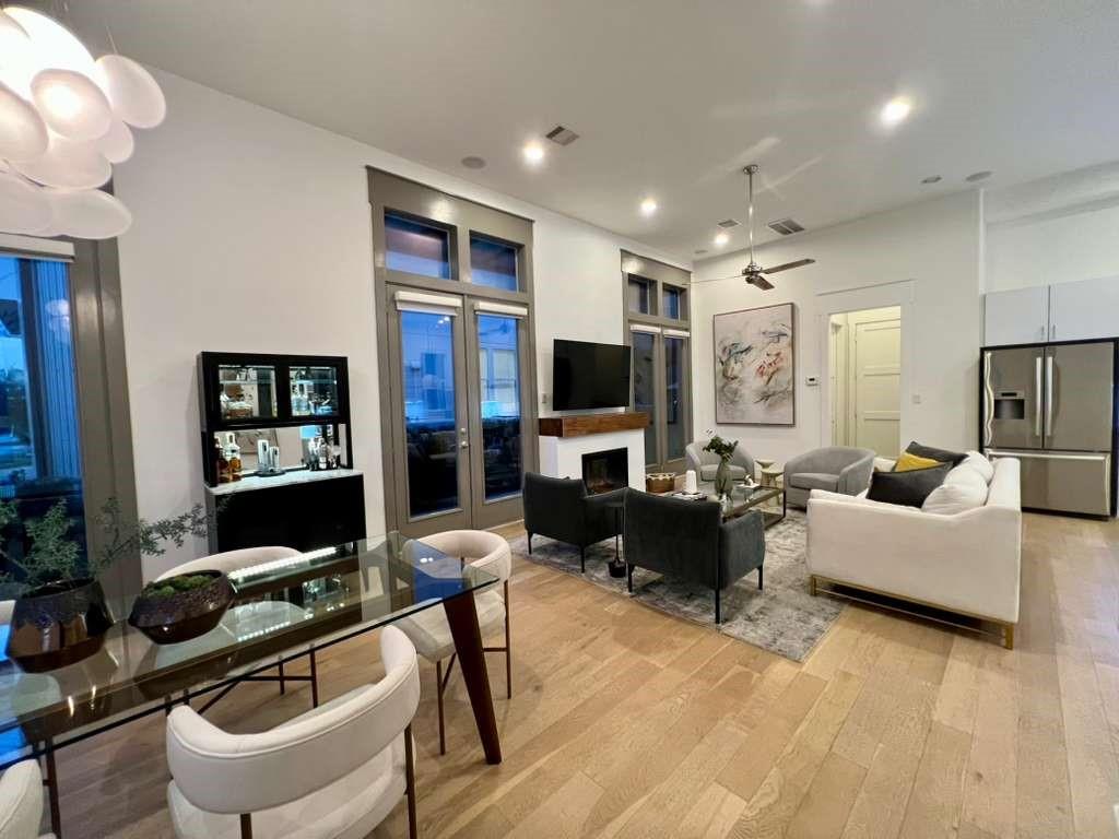 9811 Mocking Bird Hill Lane