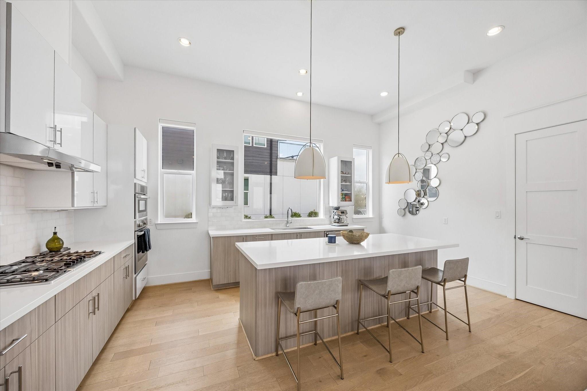 9811 Mocking Bird Hill Lane