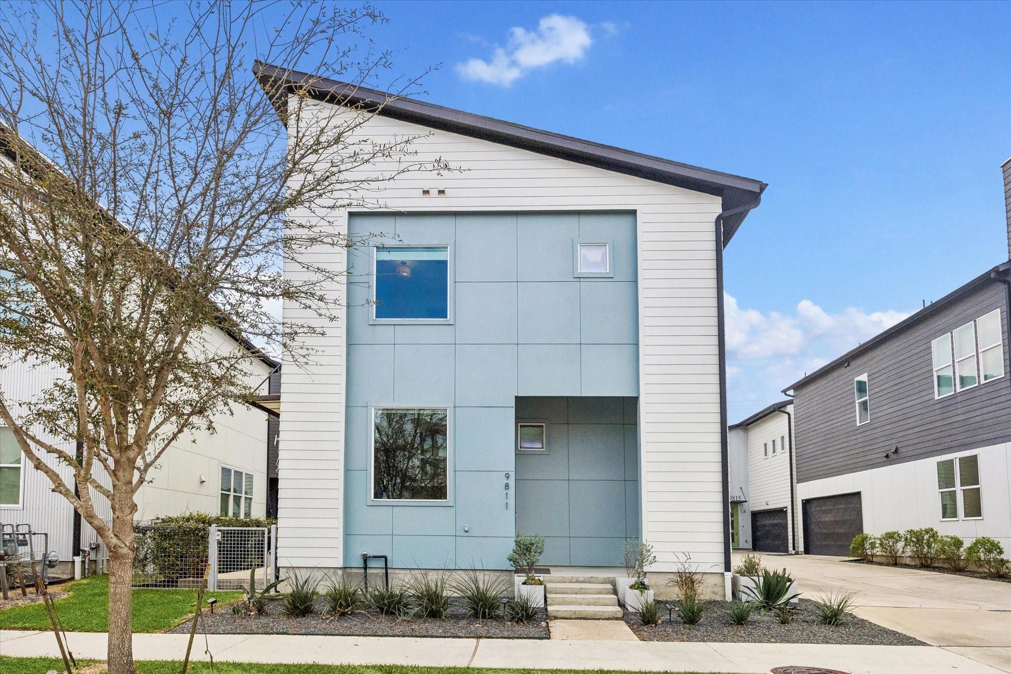 9811 Mocking Bird Hill Lane