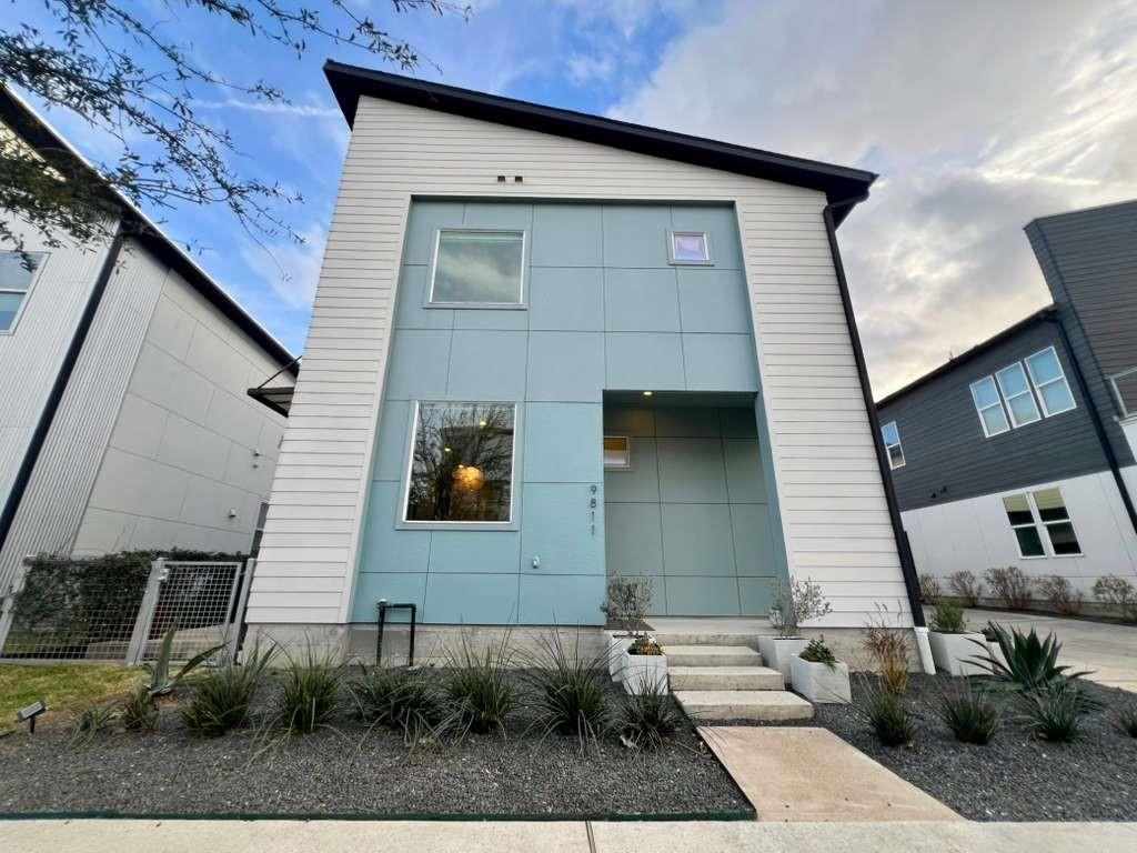 9811 Mocking Bird Hill Lane