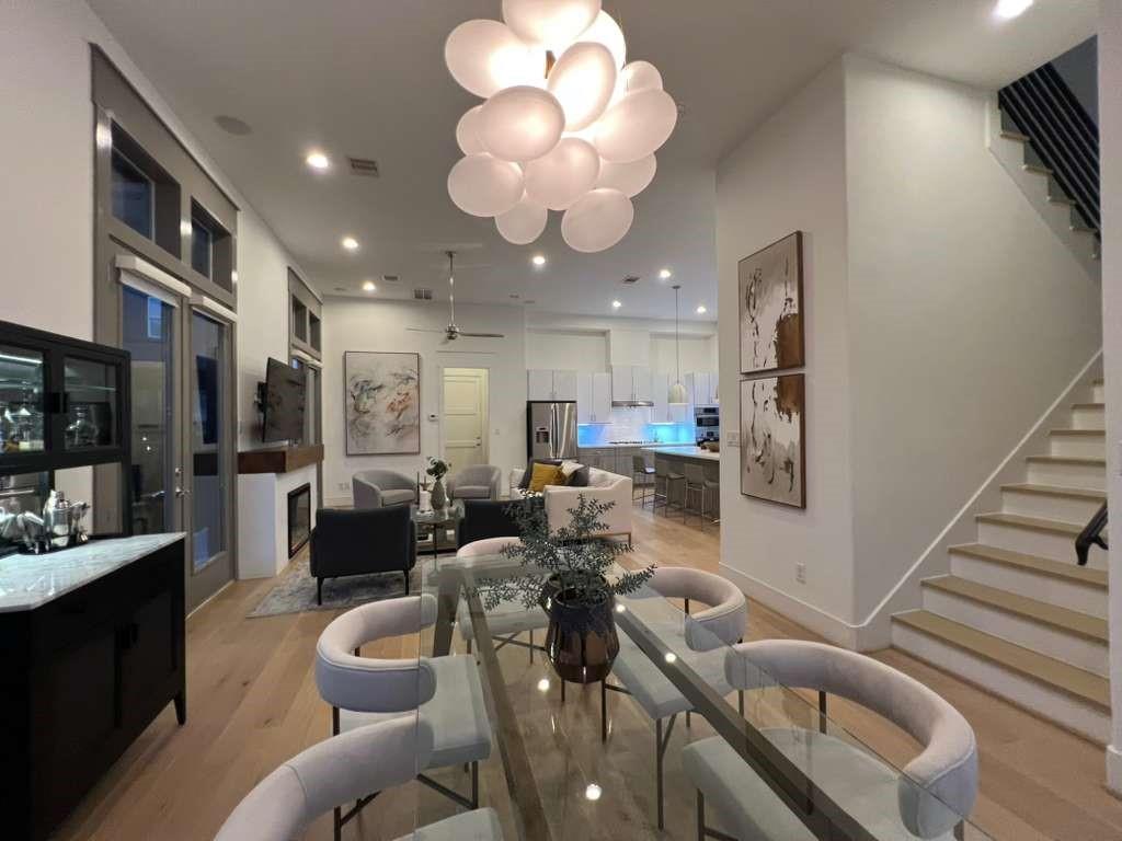 9811 Mocking Bird Hill Lane