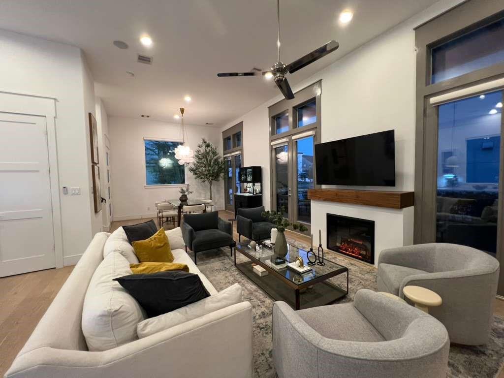 9811 Mocking Bird Hill Lane