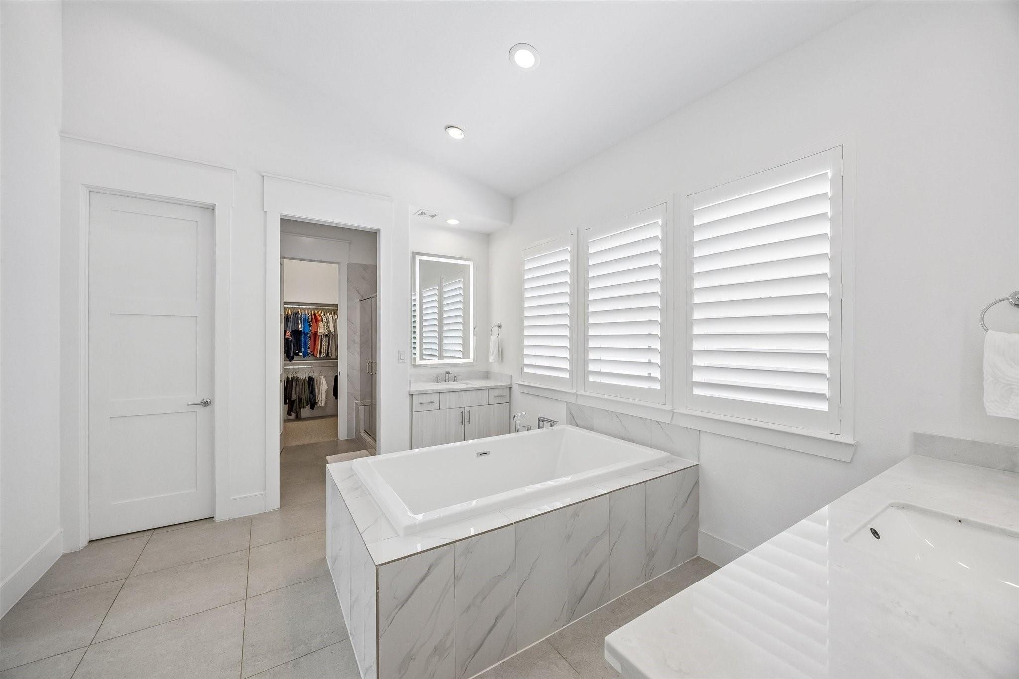 9811 Mocking Bird Hill Lane