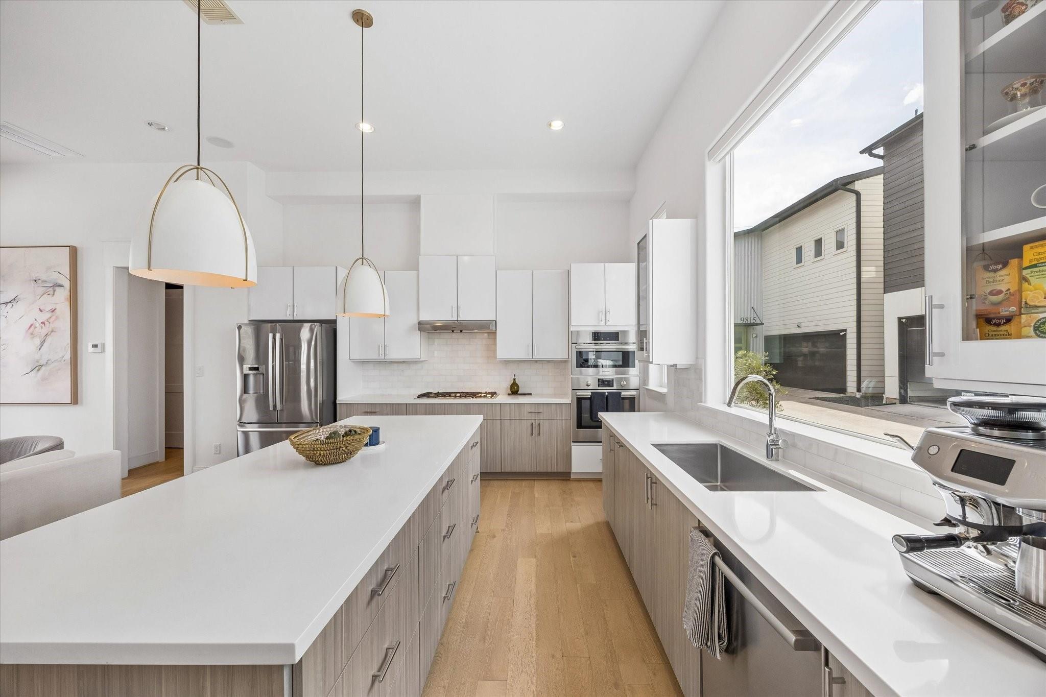 9811 Mocking Bird Hill Lane