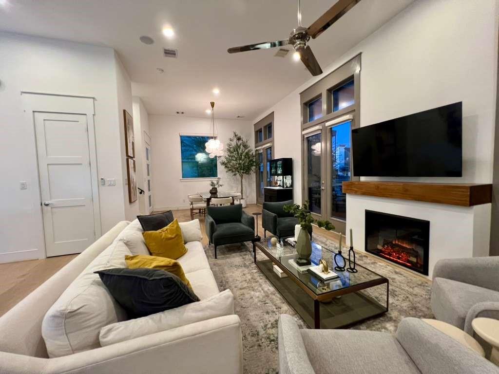 9811 Mocking Bird Hill Lane