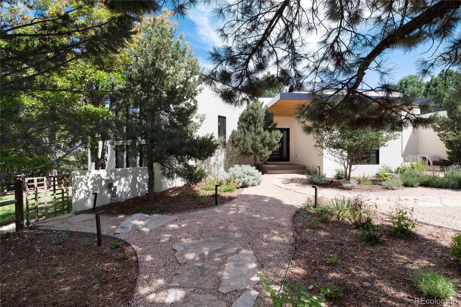 3823 Castle Butte