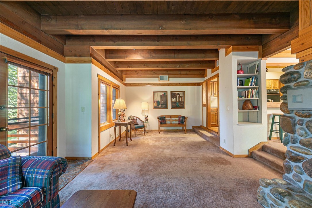 929 Northwood Boulevard 57
