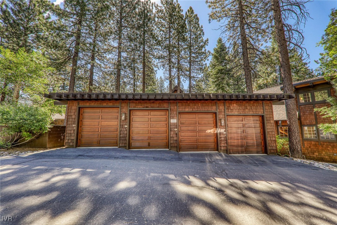 929 Northwood Boulevard 57