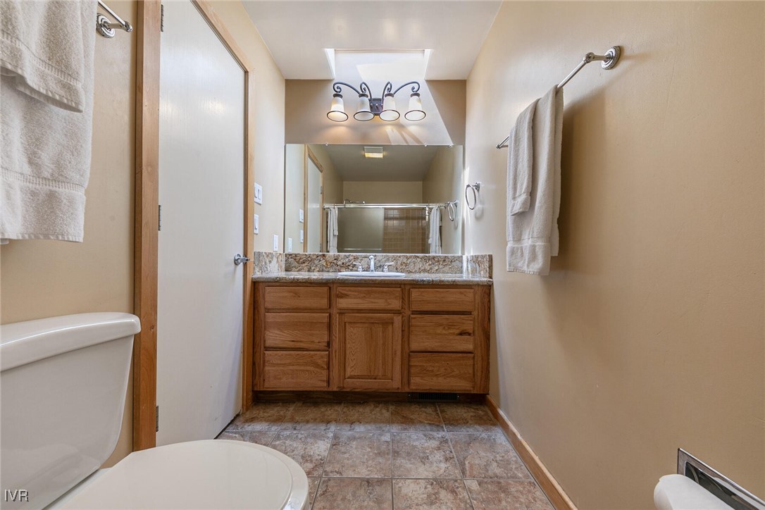725 Fairview Boulevard 11