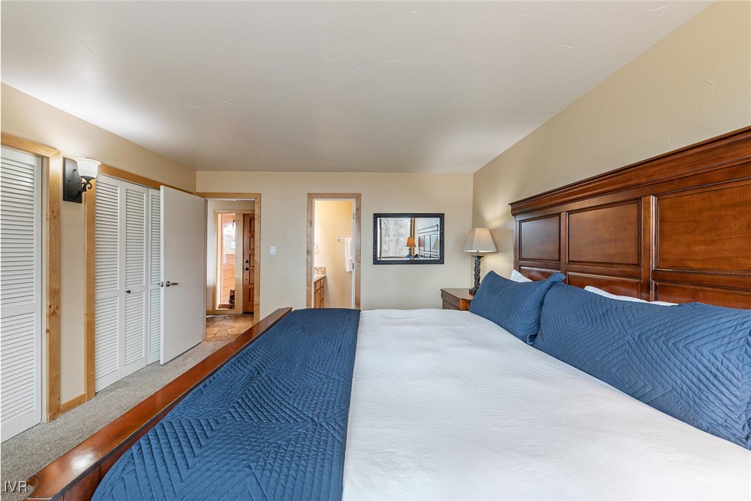 725 Fairview Boulevard 11