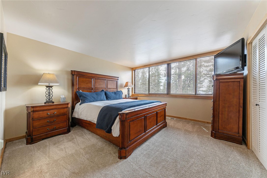 725 Fairview Boulevard 11