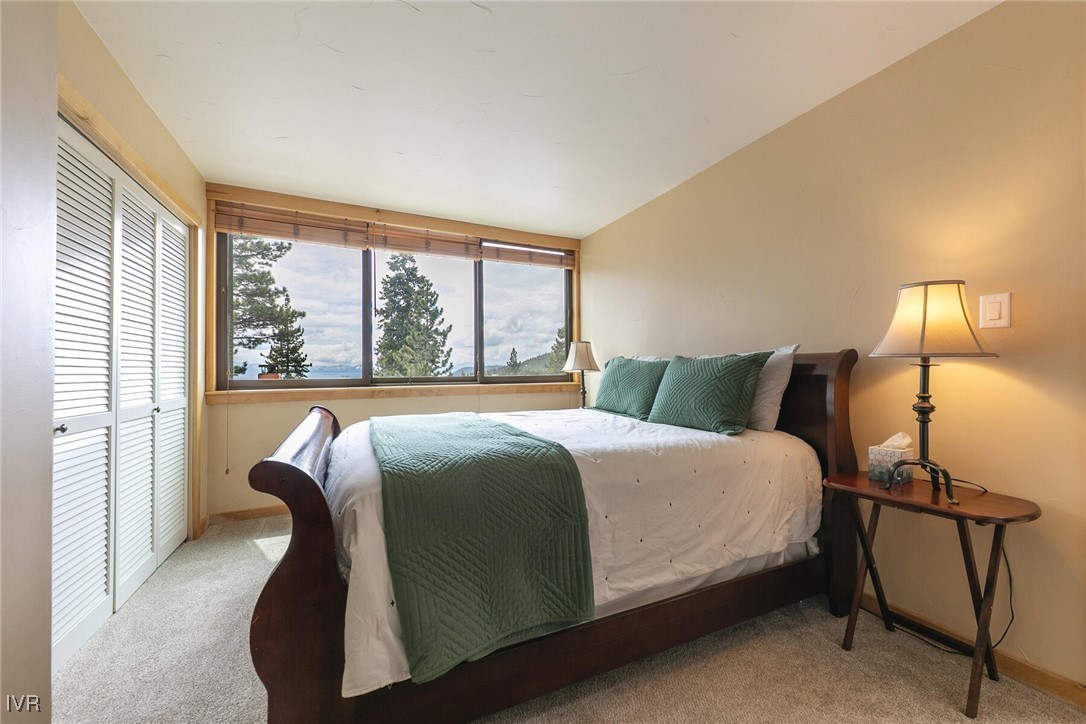 725 Fairview Boulevard 11