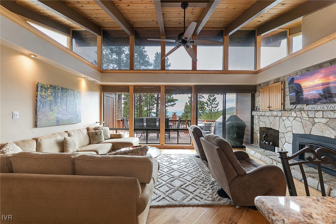 725 Fairview Boulevard 11