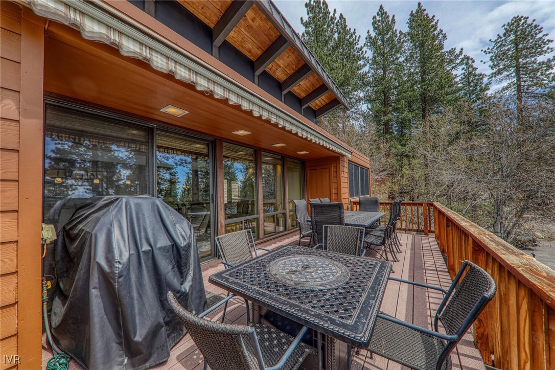 725 Fairview Boulevard 11