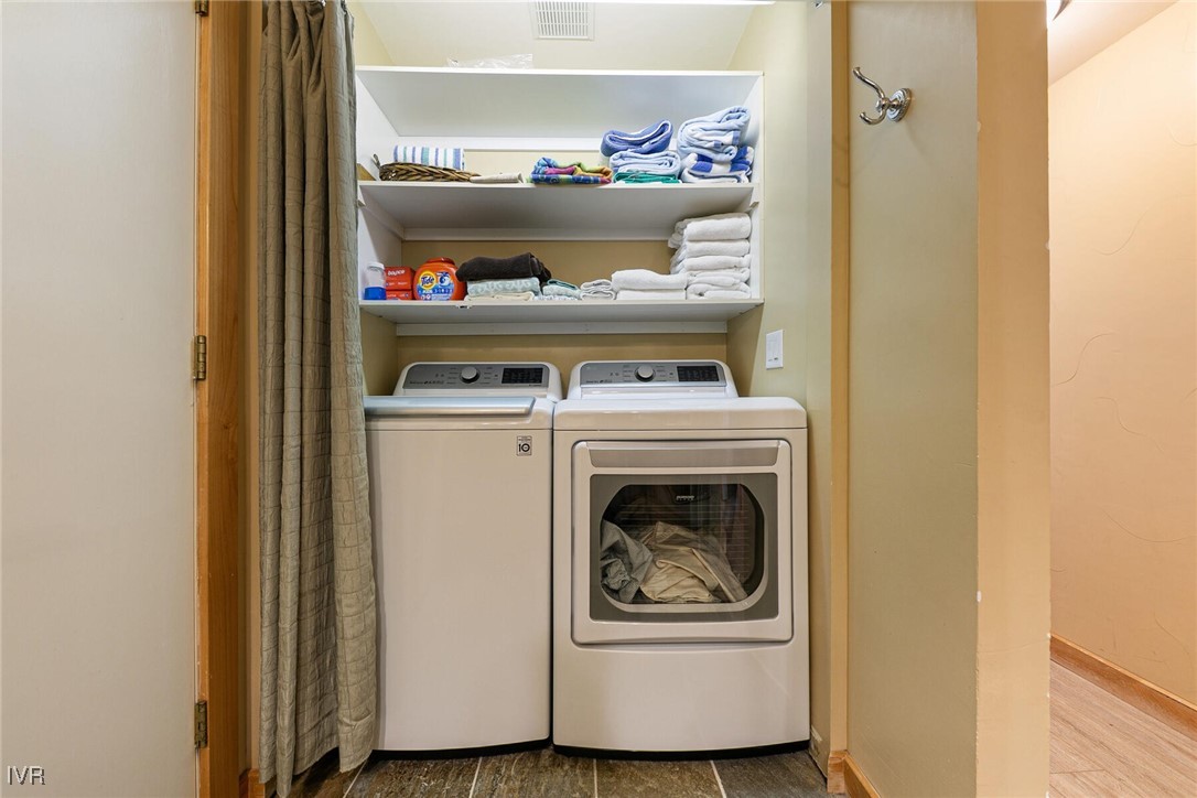 725 Fairview Boulevard 11