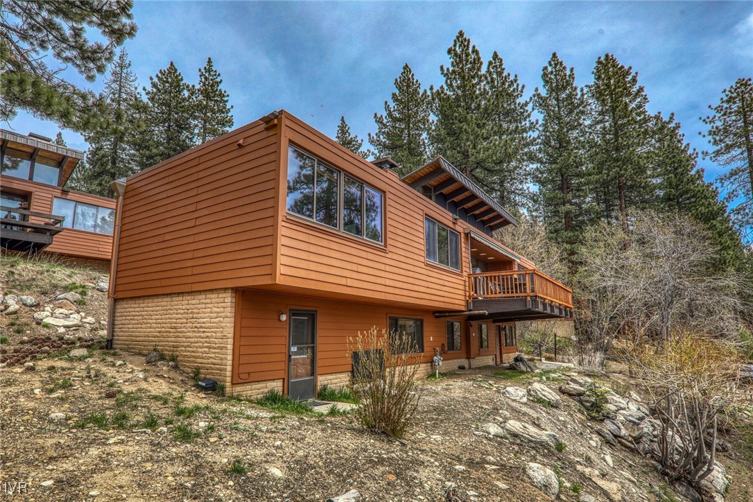 725 Fairview Boulevard 11