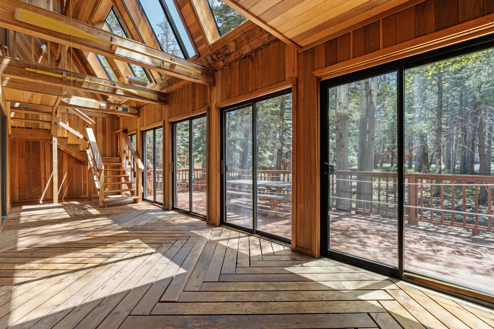 7065 Bellevue Avenue