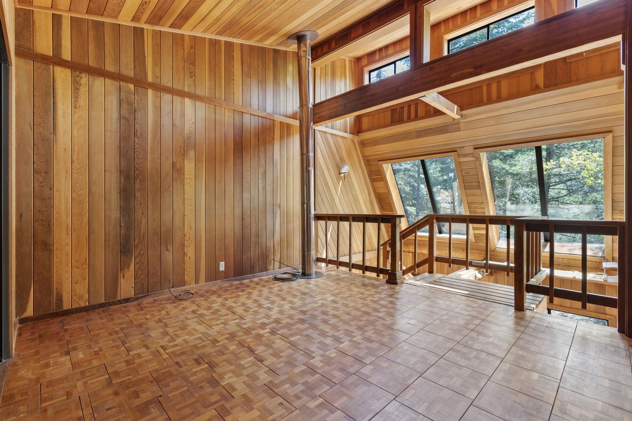 7065 Bellevue Avenue