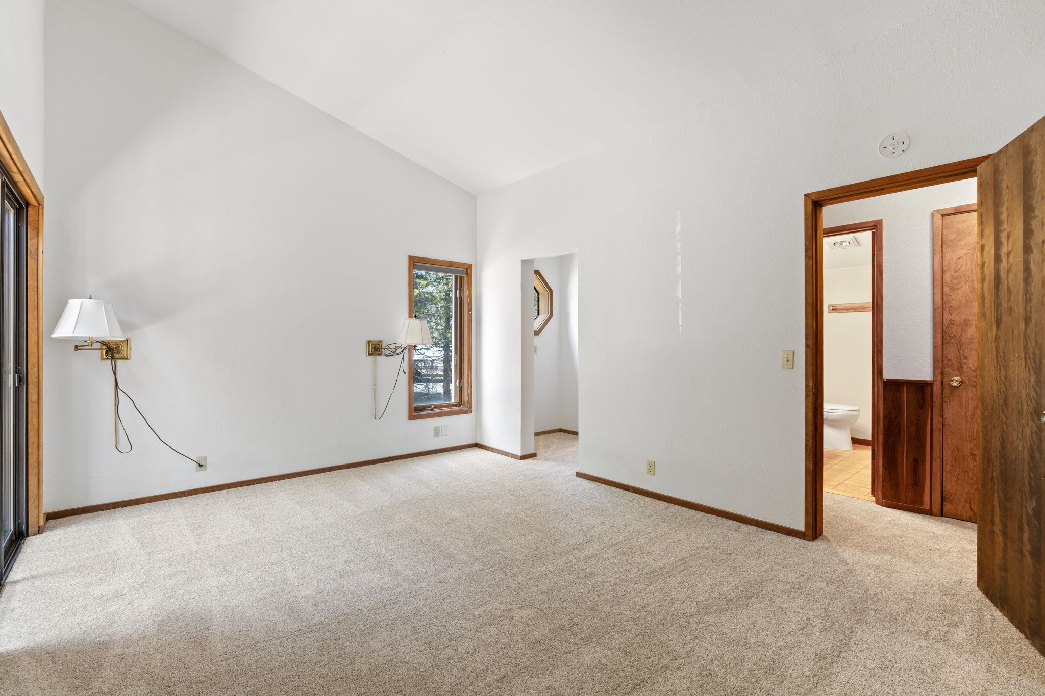 7065 Bellevue Avenue