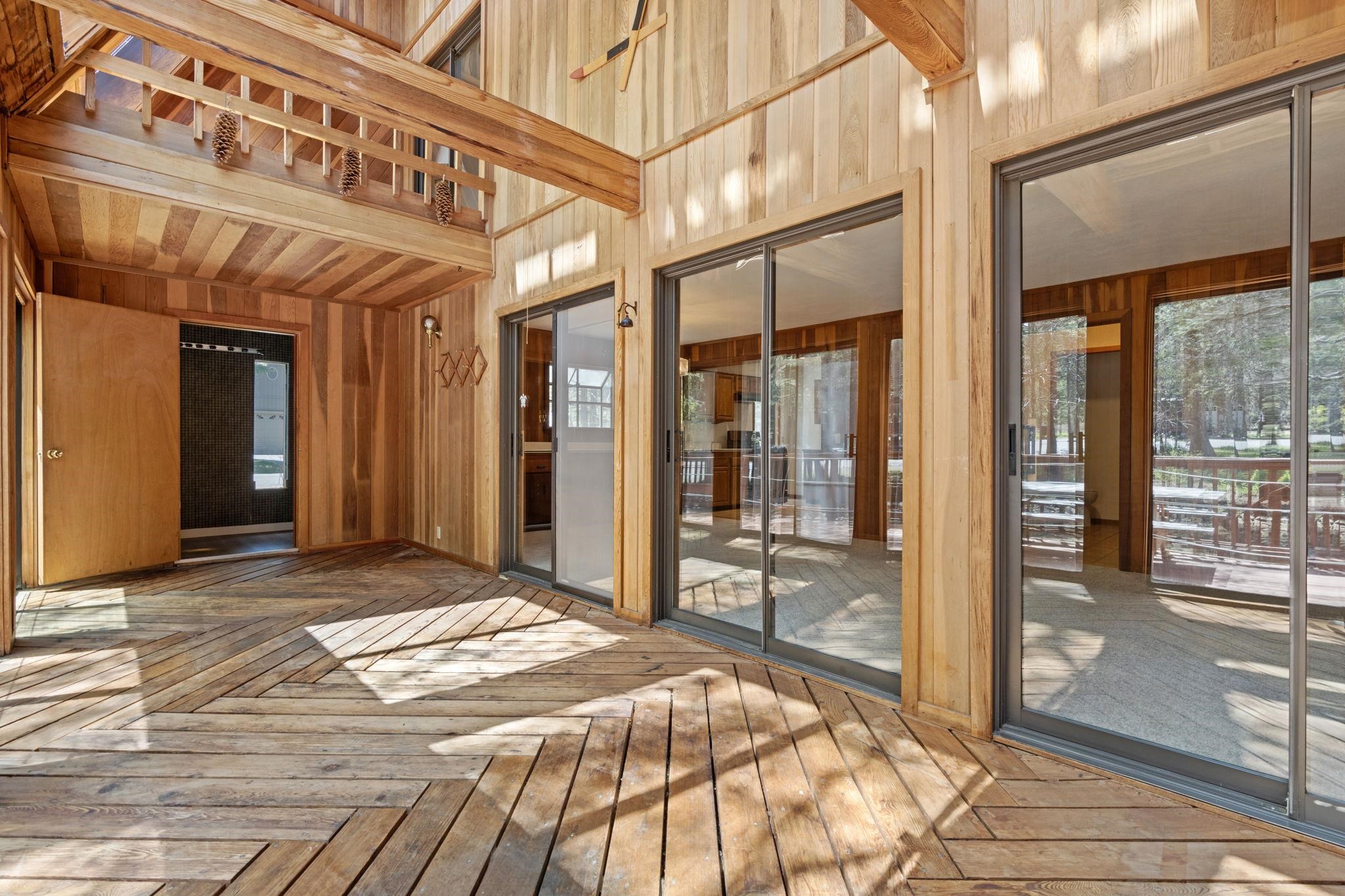 7065 Bellevue Avenue