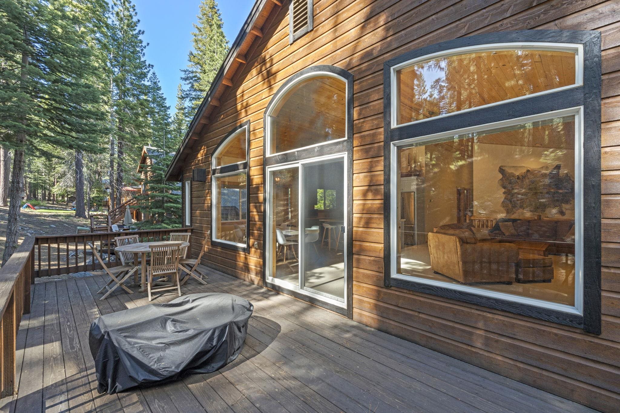 11852 Brookstone Drive