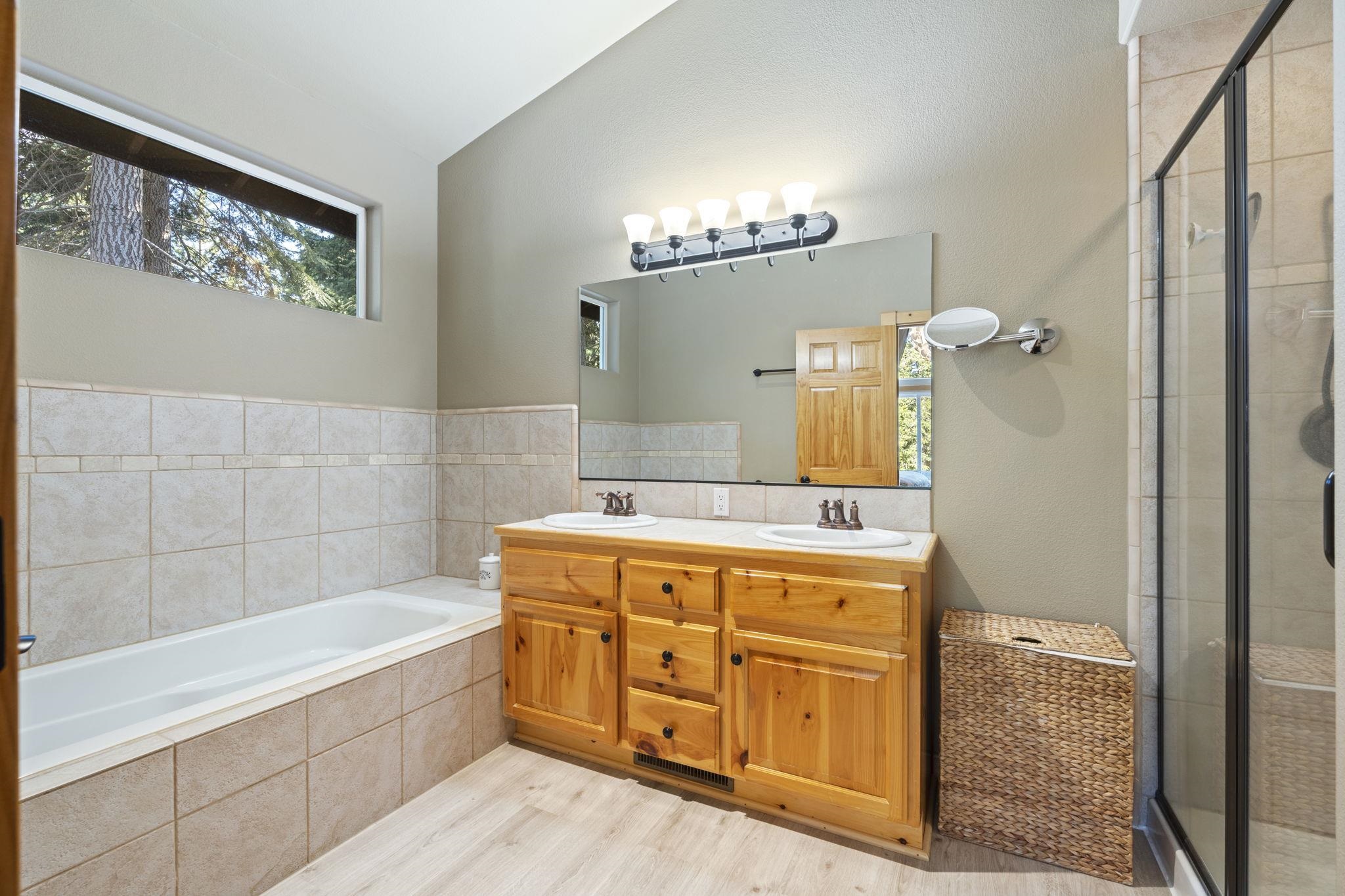 11852 Brookstone Drive