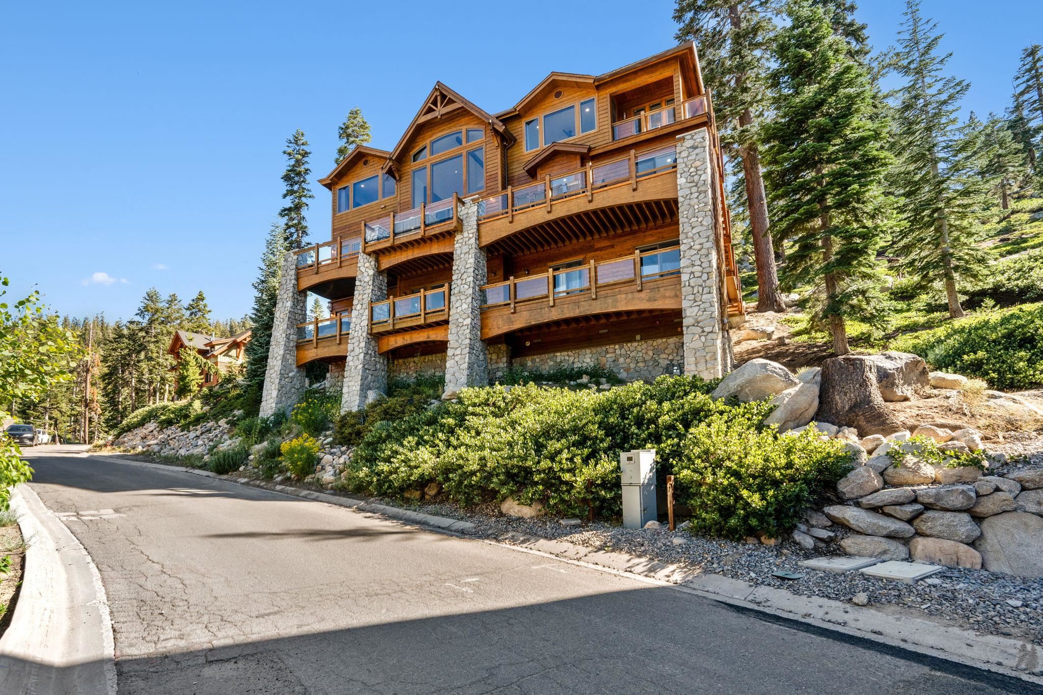 1625 Black Bear Trail