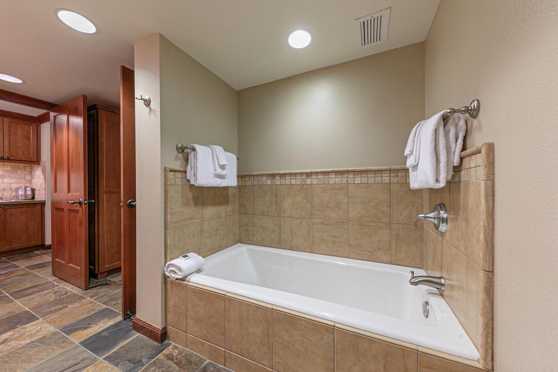 400 Squaw Creek Road Unit: 333