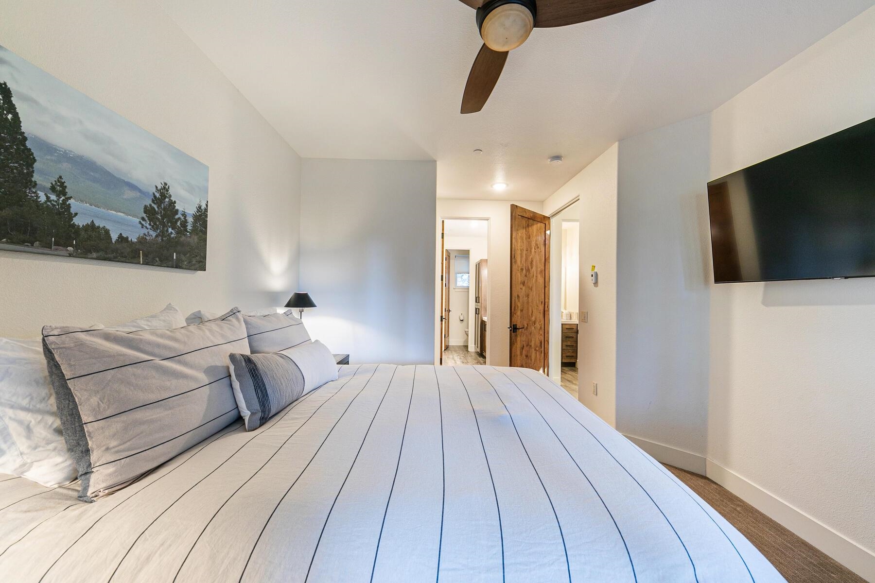 7699 North Lake Boulevard Unit: 3