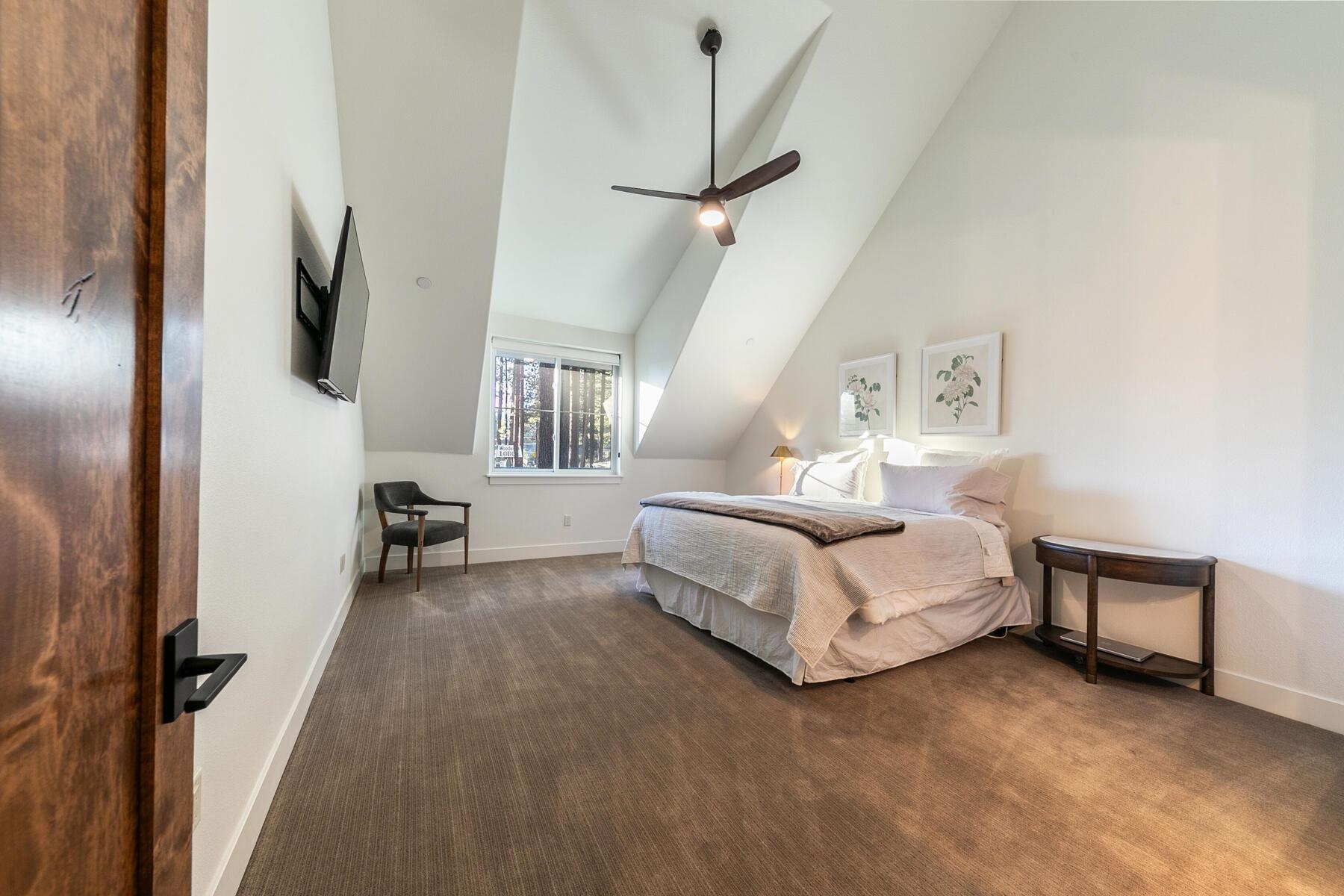 7699 North Lake Boulevard Unit: 3