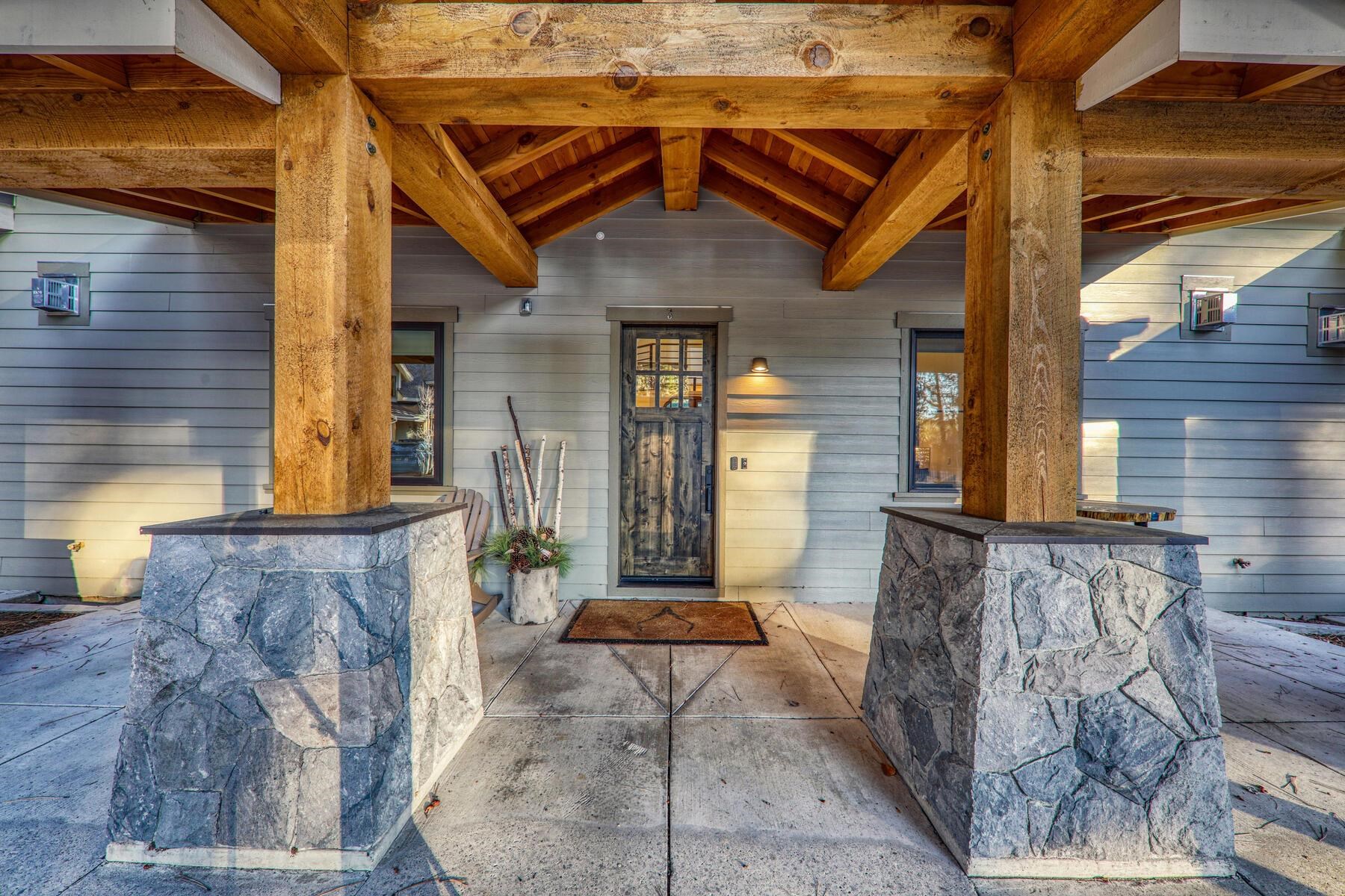 7699 North Lake Boulevard Unit: 3