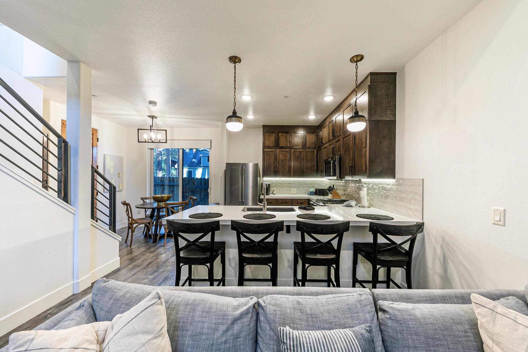 7699 North Lake Boulevard Unit: 3