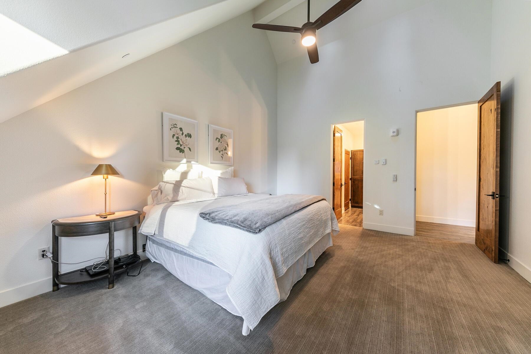 7699 North Lake Boulevard Unit: 3