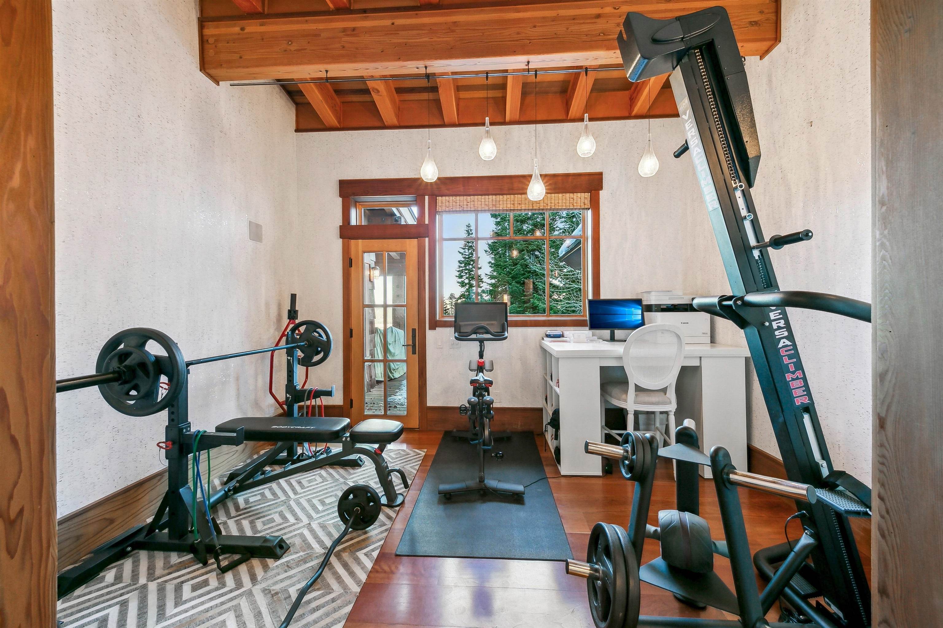 2221 Silver Fox Court