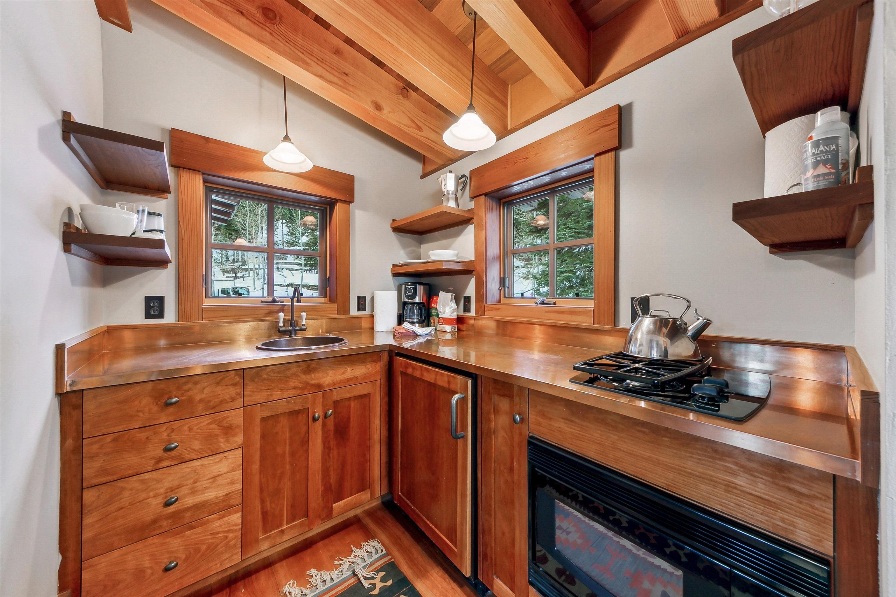 2221 Silver Fox Court