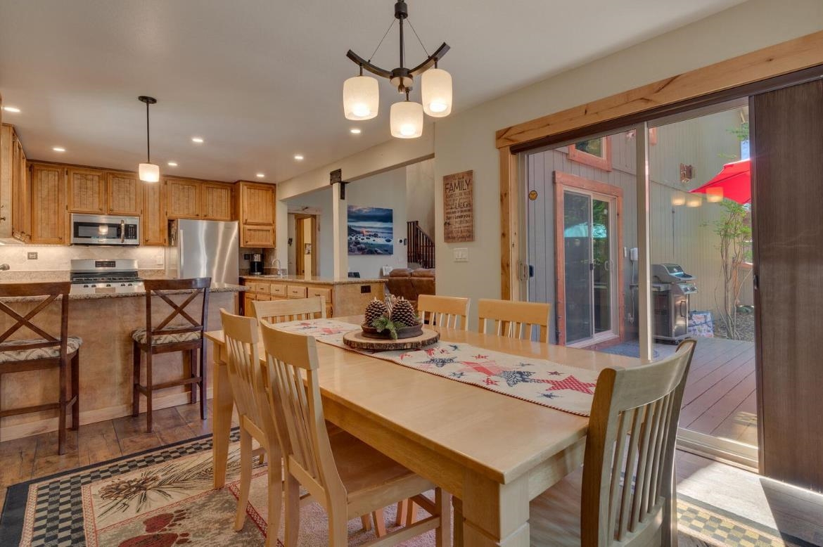 730 Cascade Circle