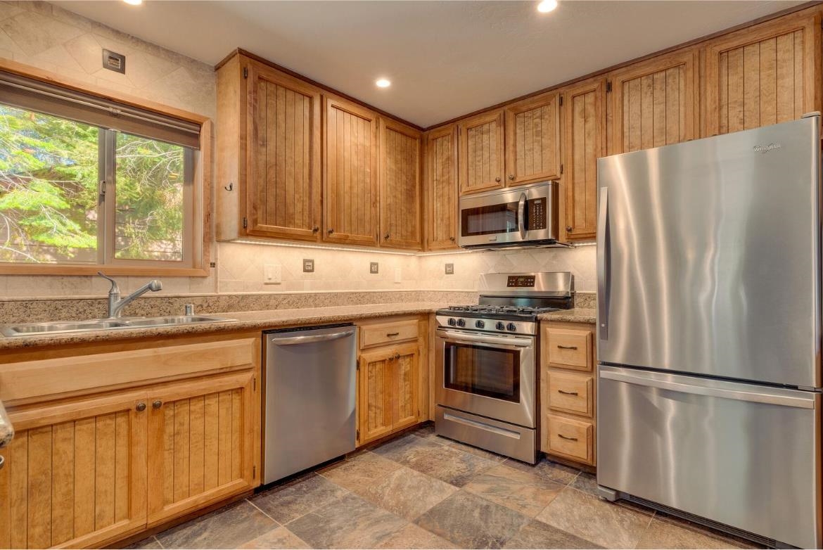 730 Cascade Circle