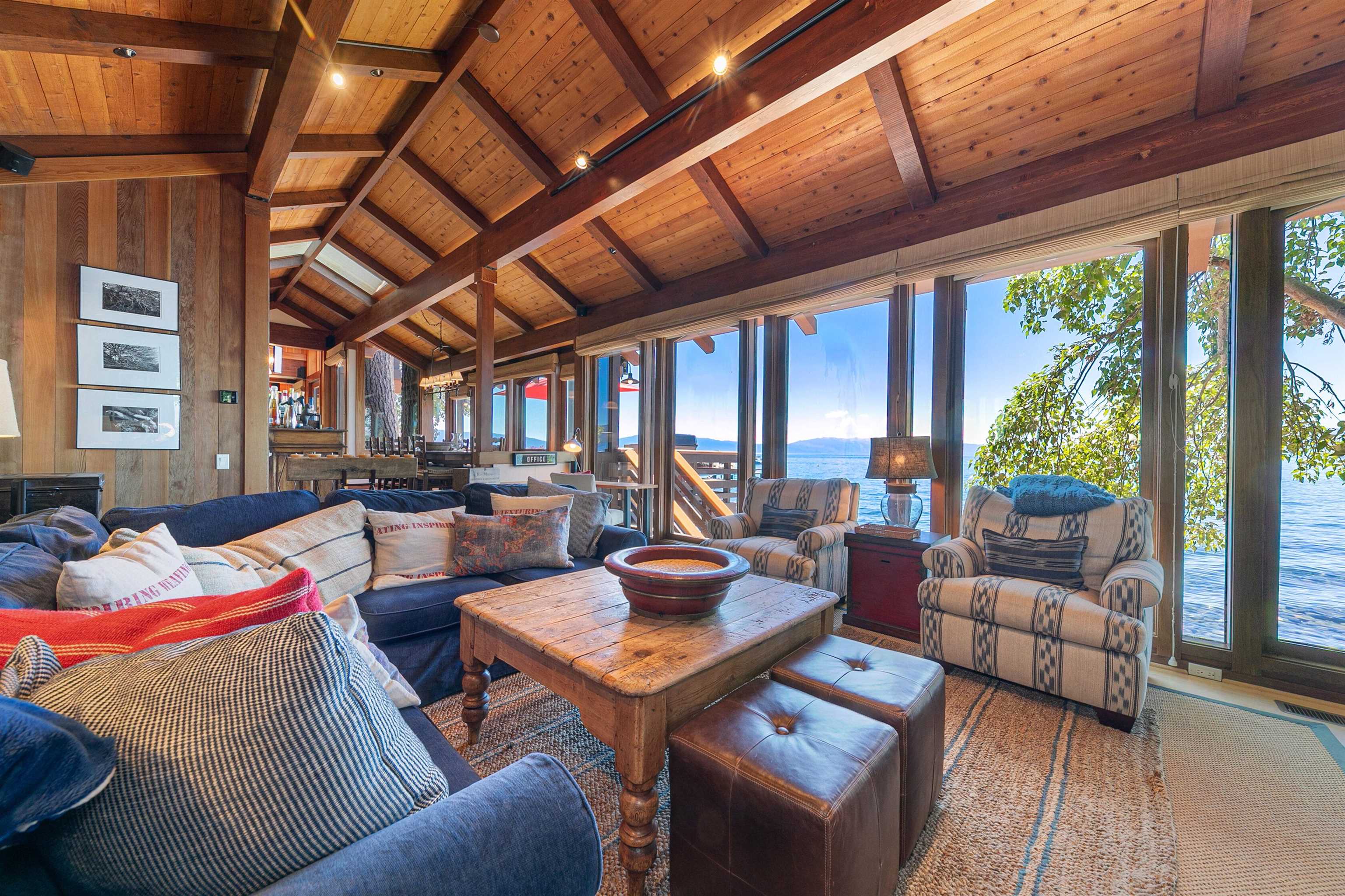 3334 Edgewater Drive