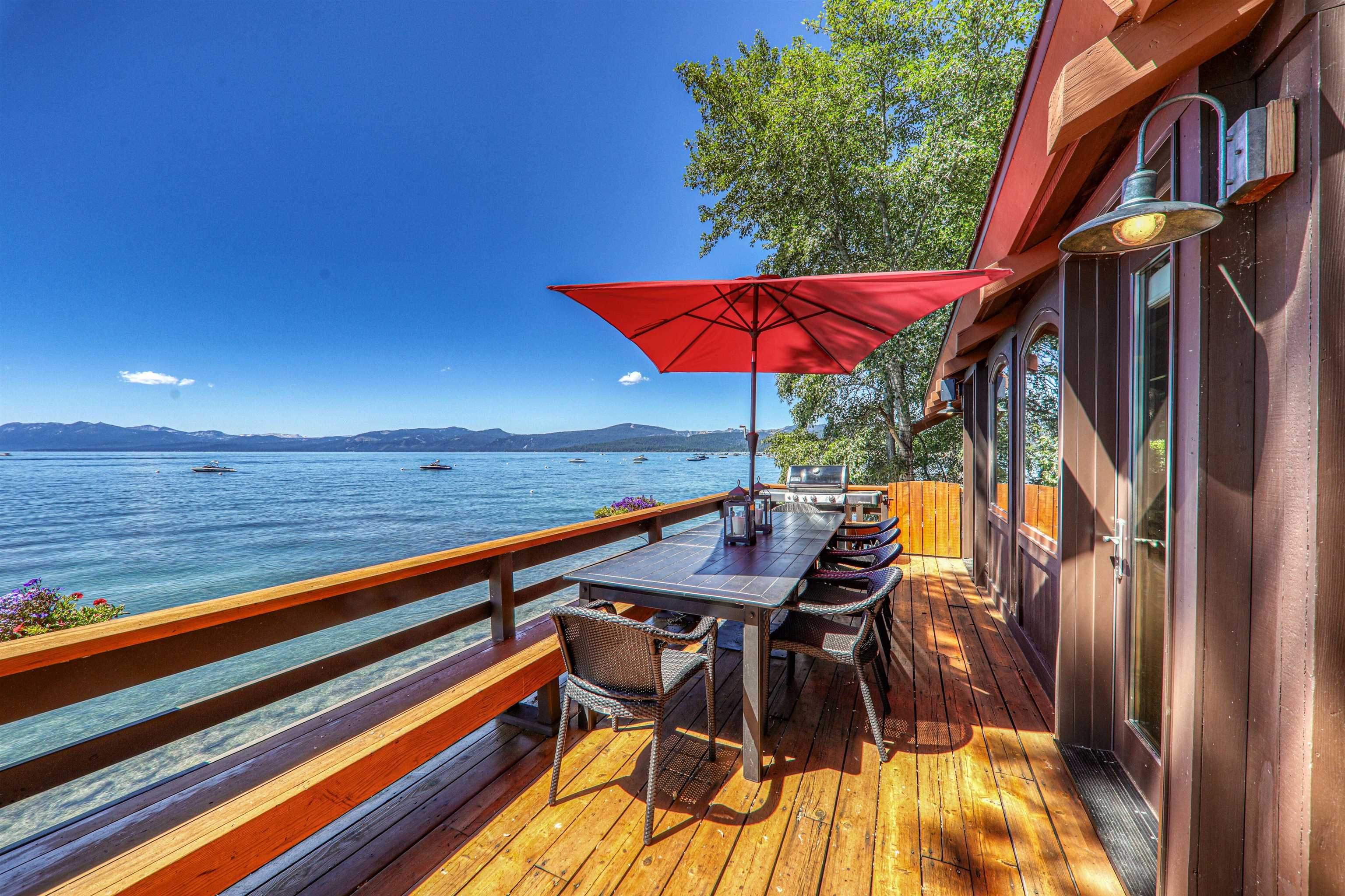 3334 Edgewater Drive