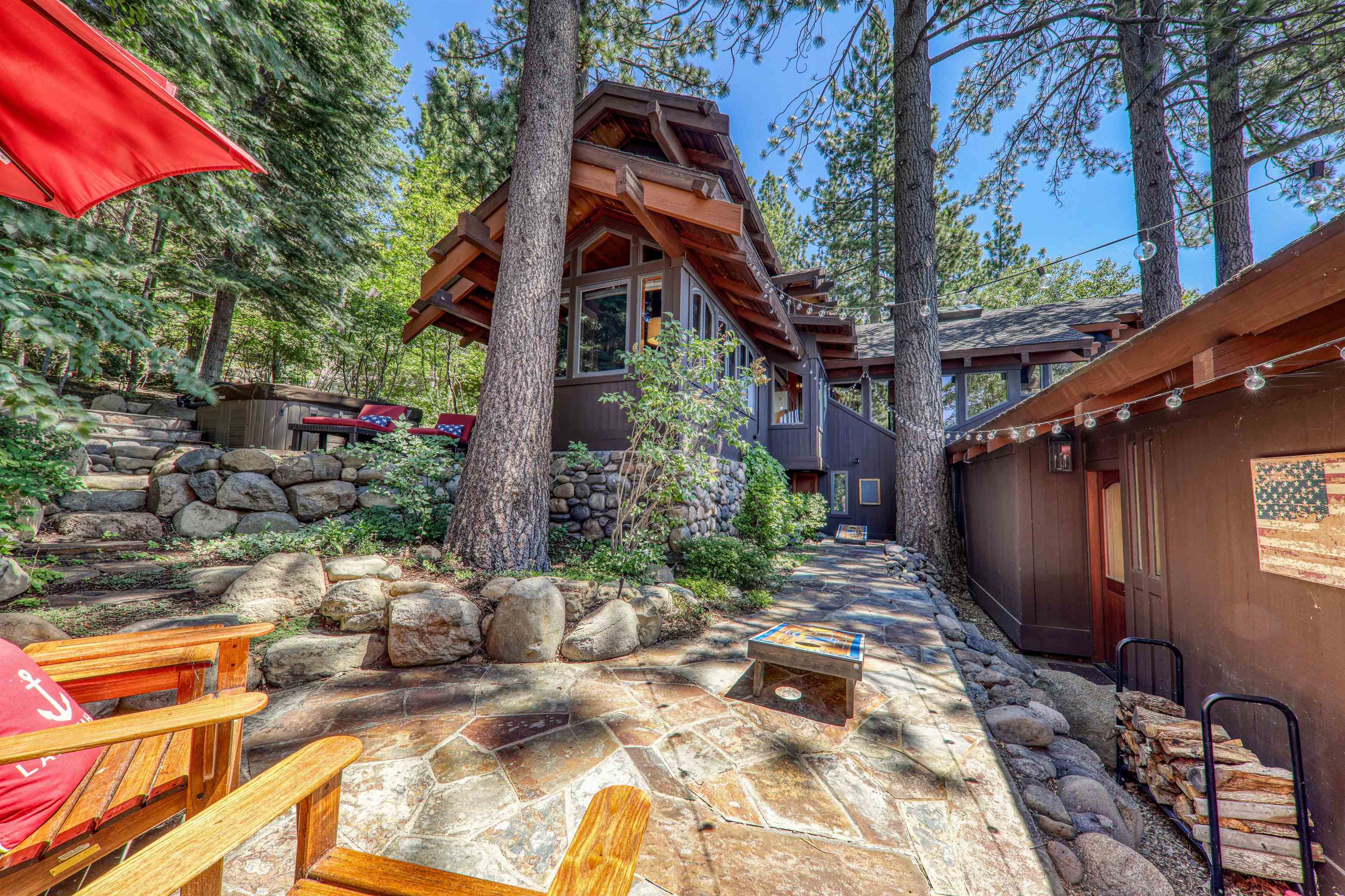 3334 Edgewater Drive