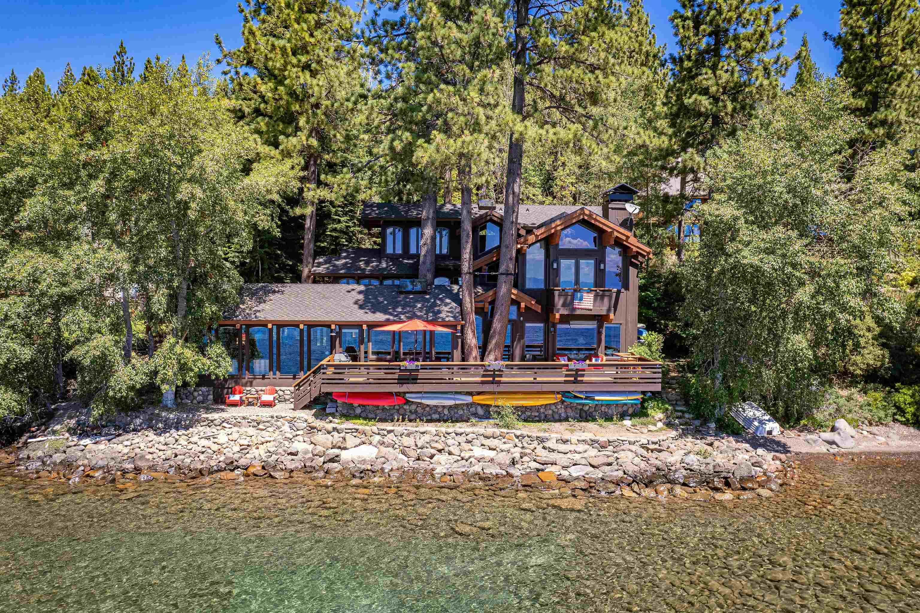 3334 Edgewater Drive