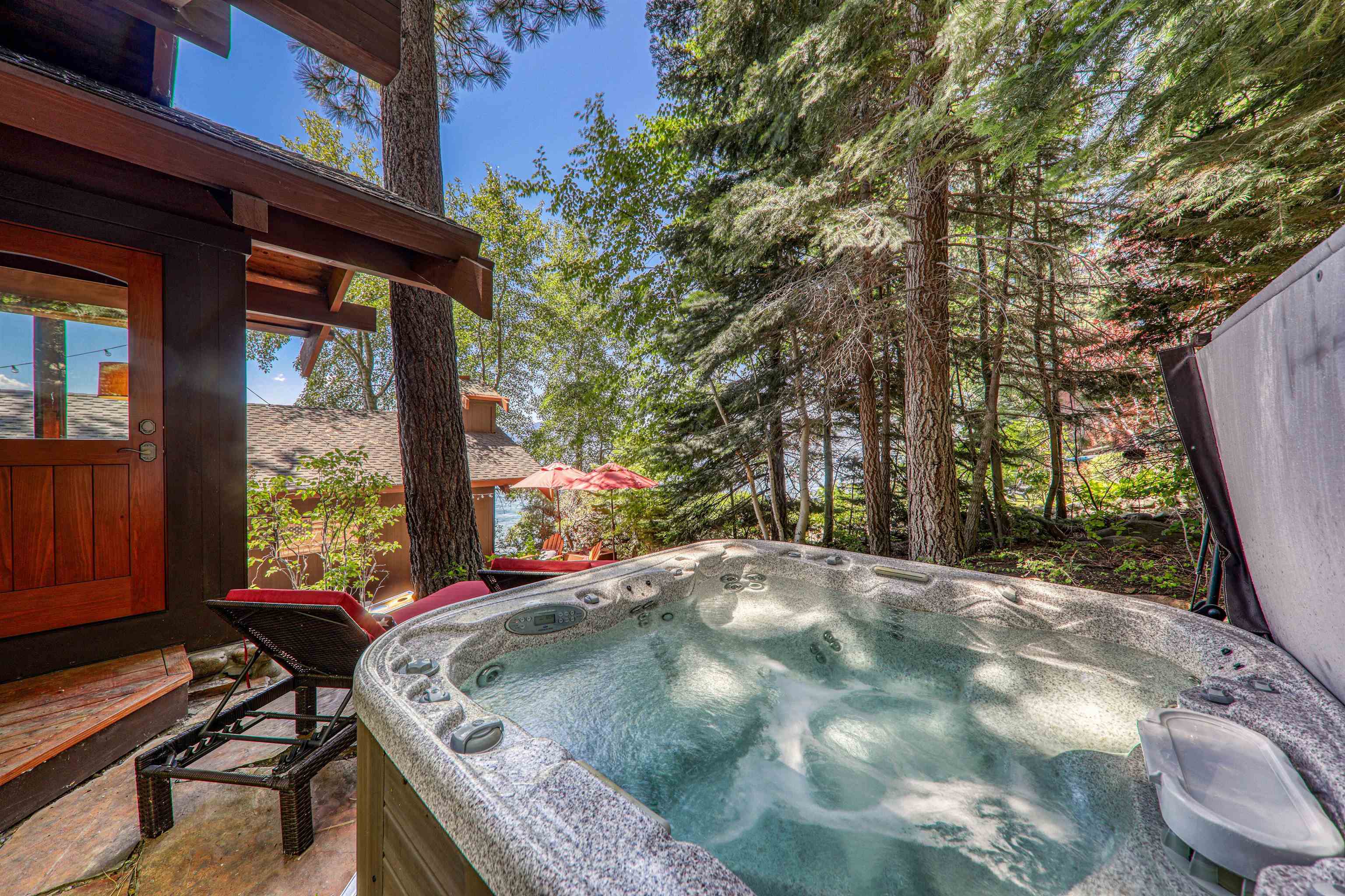 3334 Edgewater Drive