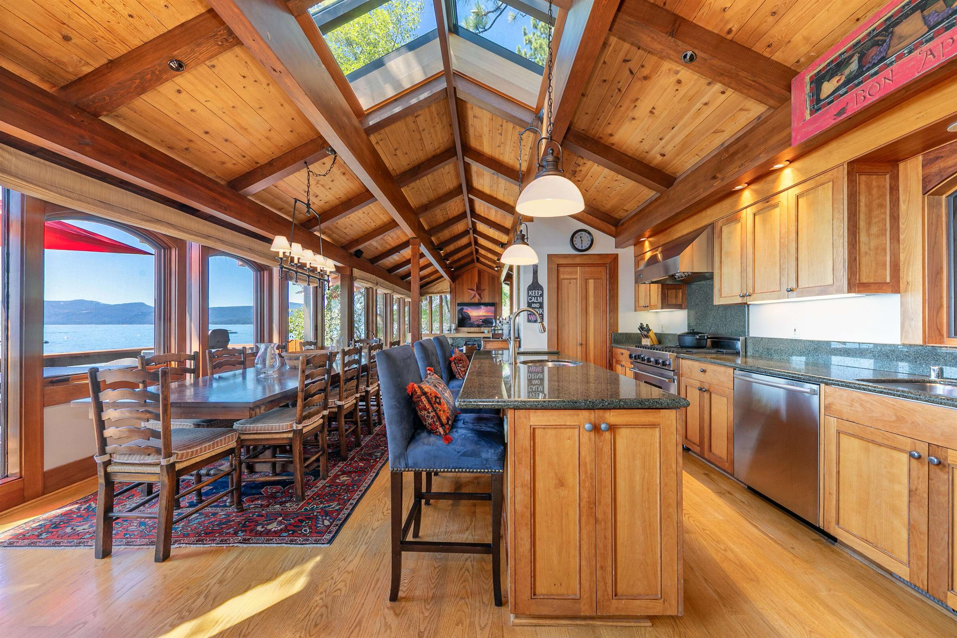 3334 Edgewater Drive